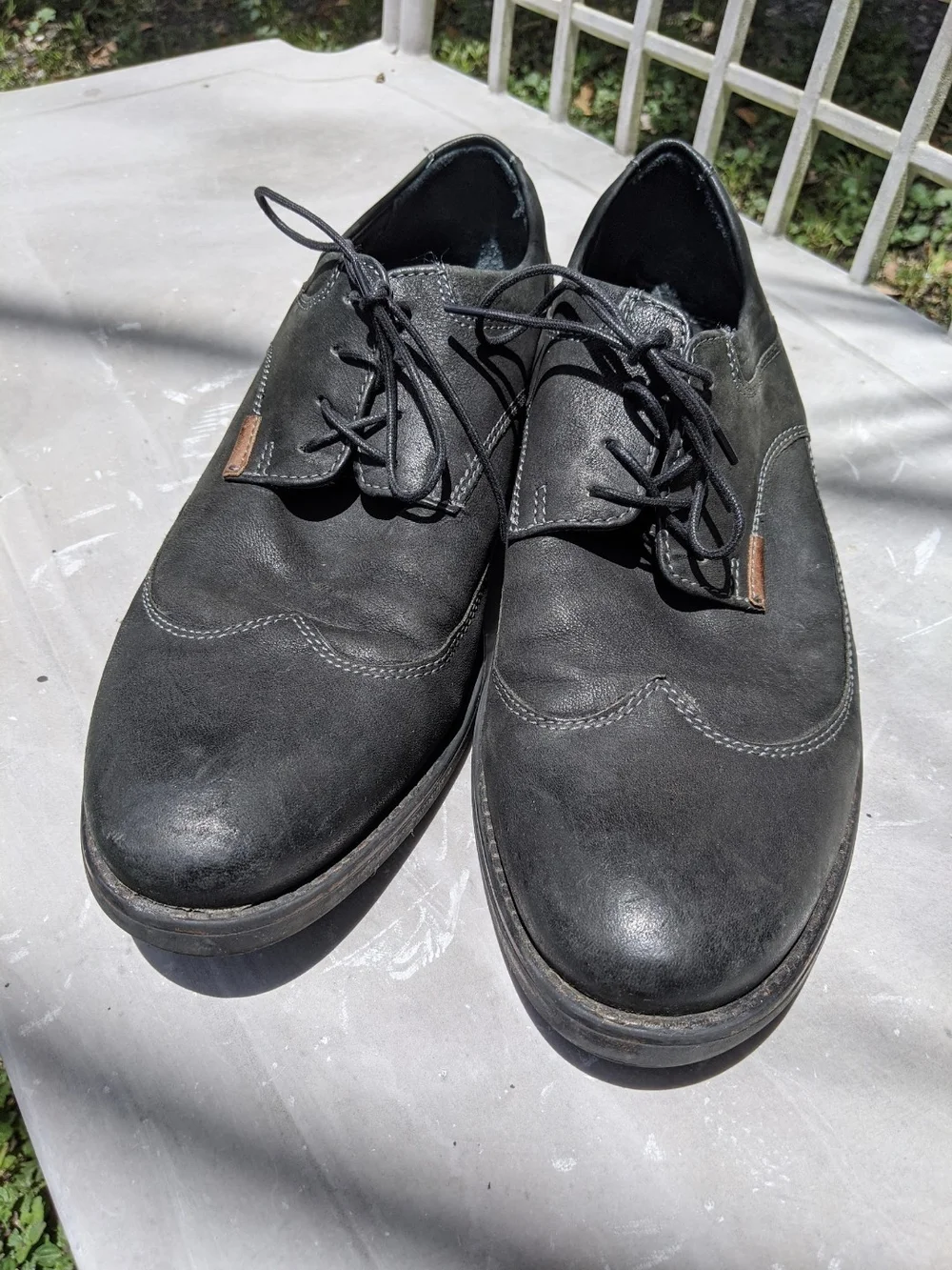 Clarks Men’s Black Chukka Lace-Up Boots